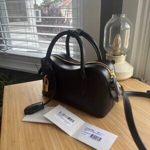 Stella Mccartney